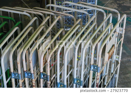 Cargo truck of cargo warehouse (Kagotenor) Cargo truck of cargo warehouse (Kagotenor) 27923770