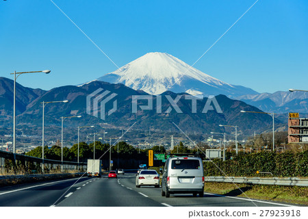 Fuji from the Tomei Express 27923918