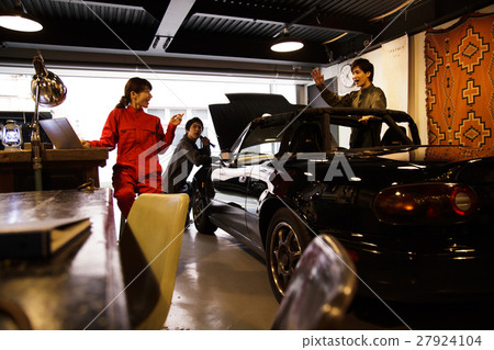 車庫技工個人計算機技工男性女性維護檢查車汽車修理店 27924104