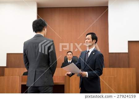 Courtroom 27924159