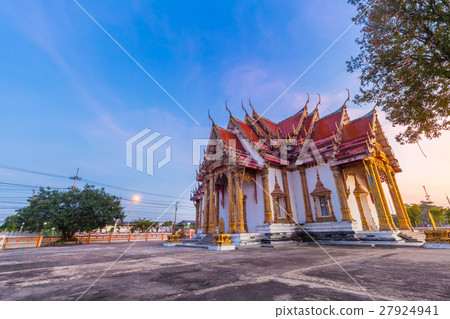Temple in Phitsanulok, Thailand. 27924941