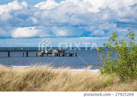 The pier in Bansin on the island Usedom, Germany 27925269