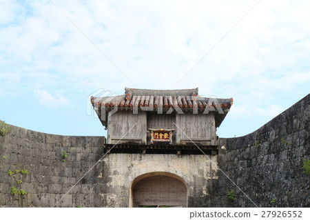World Heritage Shuri Castle Welcoming Gate 27926552