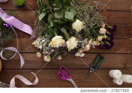 Christmas floral background 27927369