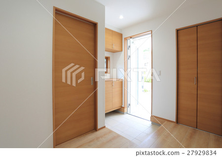 Scenery of entrance hall of newly built house 27929834
