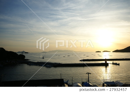 Tatsuno City Misu-cho Murozu Murotsu Harbour Evening Scenery 27932457