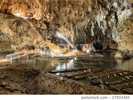Cave lod stalactite and stalagmite with lighting 27933485