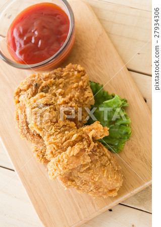 fried crispy chicken 27934306