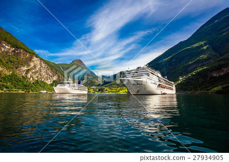 Cruise Liners On Geiranger fjord, Norway Cruise Liners On Geiranger fjord, Norway 27934905