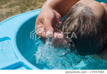 infant infant 27937964