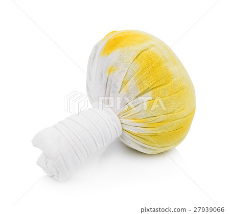 Herbal compress spa on white background Herbal compress spa on white background 27939066