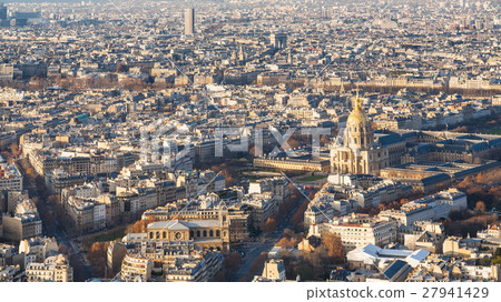 above view of Paris city with palace Les Invalides 27941429