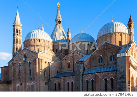 edifice of Basilica of Saint Anthony of Padua 27941462