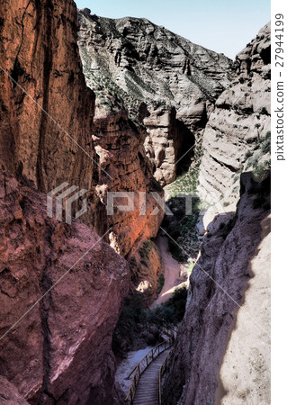 Zhang Zhi / Hirayama Lake Canyon Scenic Area Zhang Zhi / Hirayama Lake Canyon Scenic Area 27944199