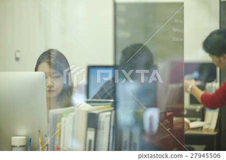 創意辦公室 創意辦公室 27945506