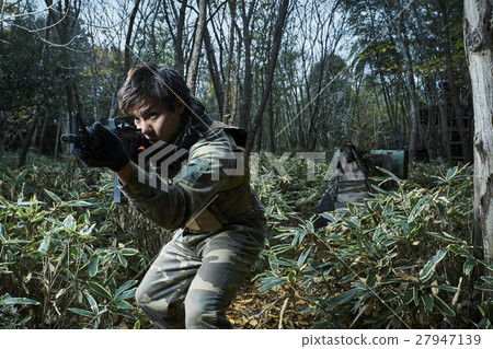 生存遊戲肖像 27947139