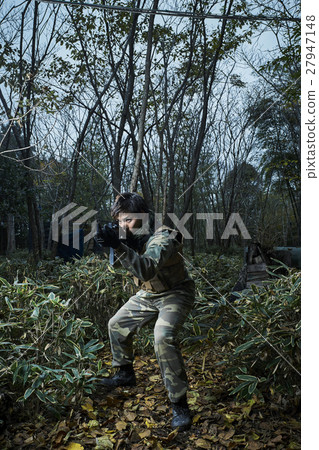 Survival game Portrait 27947148