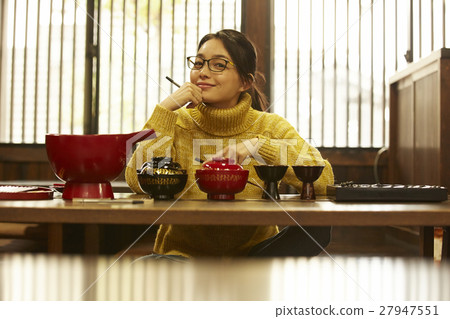 一個經歷塗漆的女人 一個經歷塗漆的女人 27947551