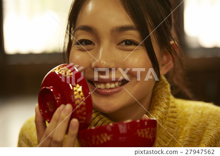 一個經歷塗漆的女人 27947562