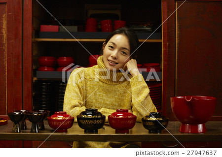 一個經歷塗漆的女人 一個經歷塗漆的女人 27947637