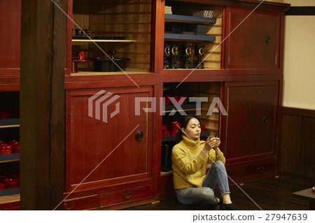 女性年輕工匠形象 女性年輕工匠形象 27947639