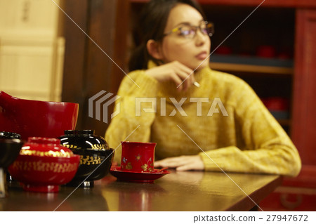 女性年輕工匠形象 27947672