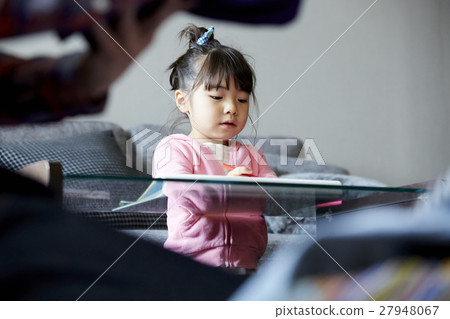 Childcare and drawing girls 27948067