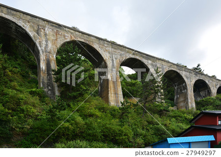 Former Toi Line Concrete Arch Bridge Former Toi Line Concrete Arch Bridge 27949297