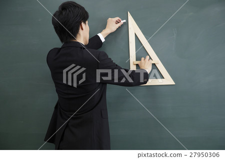 老師老師教室學校教室指導男性學習學習補習班學校 27950306