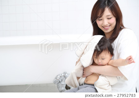 孩子洗澡 孩子洗澡 27952783