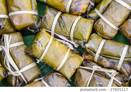 Khao Tom Mad, Thai dessert Khao Tom Mad, Thai dessert 27955117