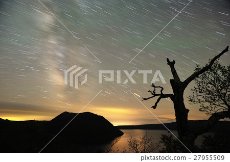 後圍觀景台上的星空（長時間曝光） 27955509