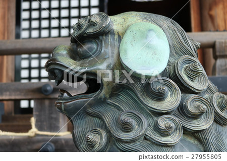 Guardian dog 27955805