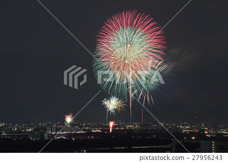Todabashi Firework Display (2016) Todabashi Firework Display (2016) 27956243