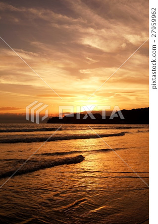 Coastal sunset · Takikigome coast 27959962