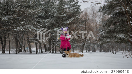 girl and dog 27960448