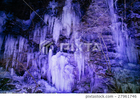 Ice pillar of thirty hammer (Mikazuki no Oclasa) 27961746