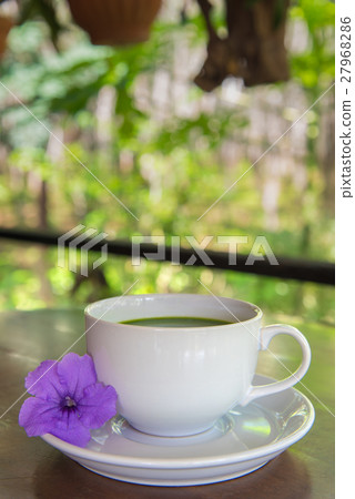 Hot green tea matcha 27968286