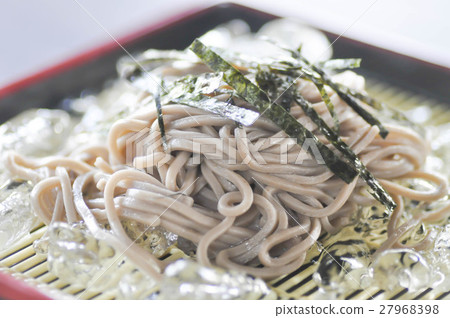 cold soba or cold noodle in Japanese food 27968398