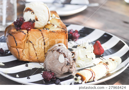 toast with ice cream and berry toast with ice cream and berry 27968424