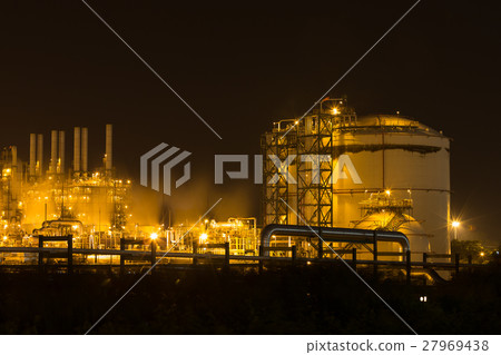 Oil refinery industrial plant at night 27969438
