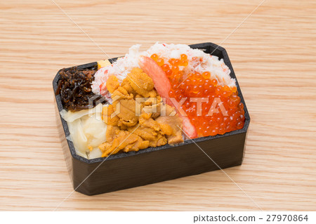 Seafood box lunch 27970864