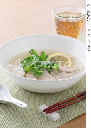 雞四個 27972440