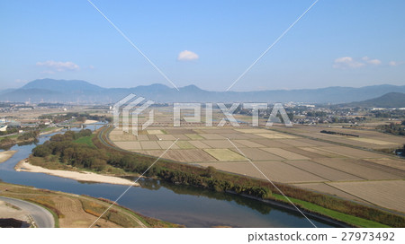 Overhead IMG 1493 27973492