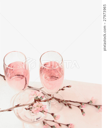 櫻花和桃紅葡萄酒 27973965