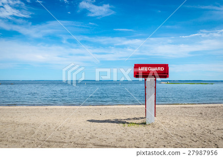 Lifeguard tower on the beach 27987956
