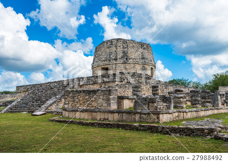 Mayapan ancient ruins, Yucatan, Mexico Mayapan ancient ruins, Yucatan, Mexico 27988492