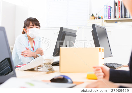 Female employees Office Lady Cold Mask Infection Prevention Cold season 27989439