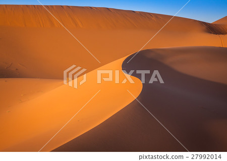 Sand dunes in the Sahara Desert, Merzouga, Morocco 27992014