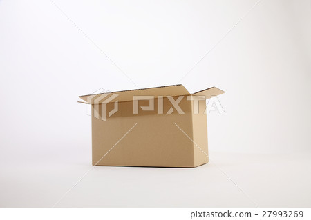 cardboard box 27993269